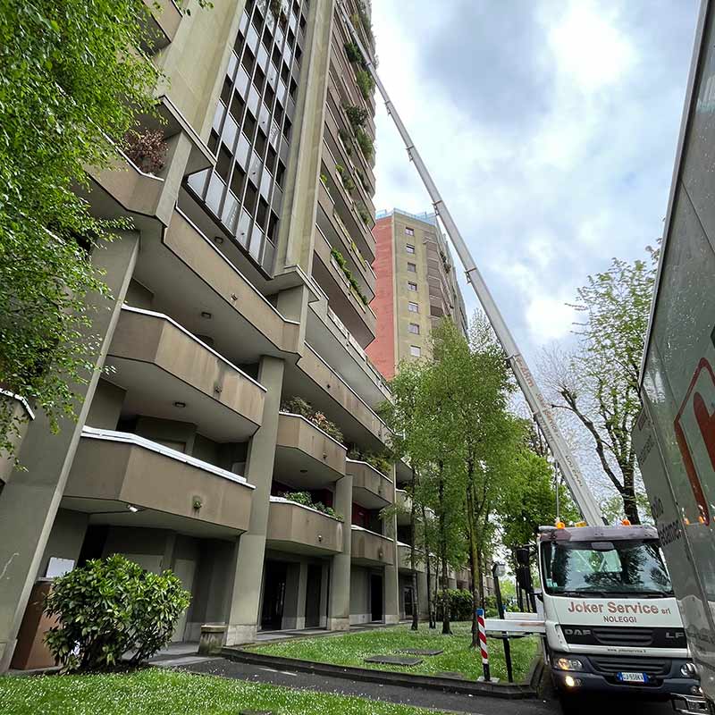 ditta-noleggio-autoscale-autogru-milano